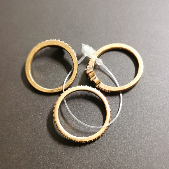 Banana Republic Rings - Picture 5 of 5
